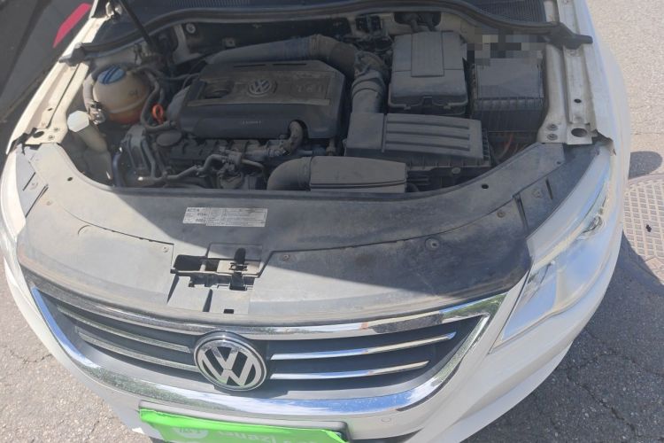 Used Volkswagen FAW-Volkswagen CC 2012 1.8TSI Luxury Model Engine Bay