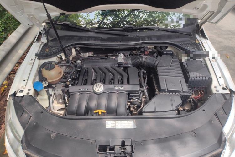 Used Volkswagen FAW-Volkswagen CC 2012 3.0 FSI V6 Engine Bay