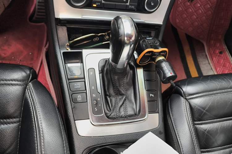 Used Volkswagen FAW-Volkswagen CC 2012 1.8TSI Prestige Model Gear Lever