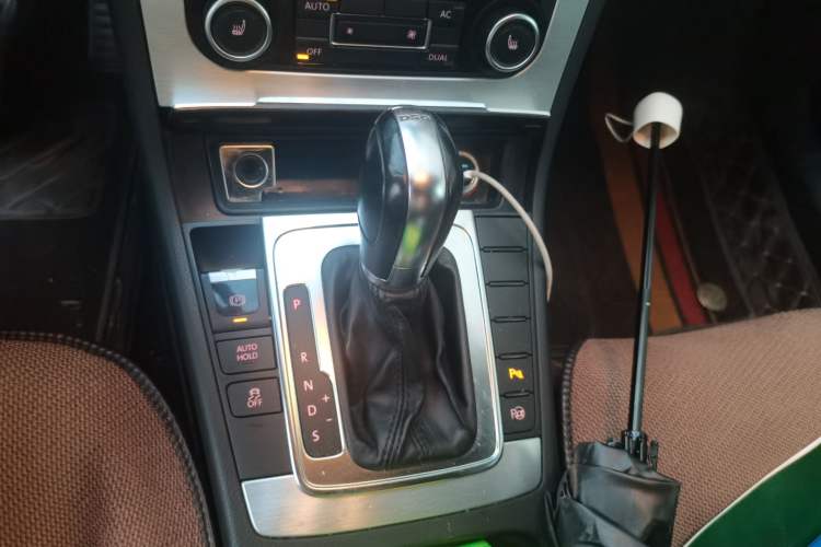 Used Volkswagen FAW-Volkswagen CC 2012 1.8TSI Prestige Model Gear Lever