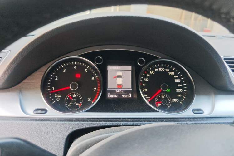 Used Volkswagen FAW-Volkswagen CC 2012 2.0 TSI Luxury Model Instrument Cluster