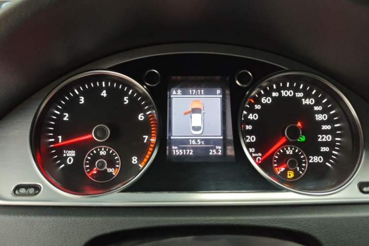 Used Volkswagen FAW-Volkswagen CC 2012 2.0 TSI Luxury Model Instrument Cluster