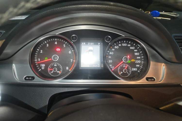 Used Volkswagen FAW-Volkswagen CC 2012 2.0 TSI Ultimate Edition Instrument Cluster