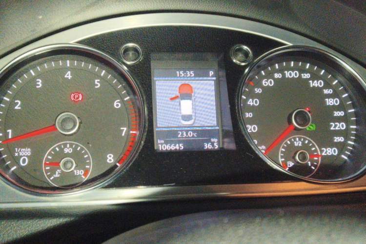 Used Volkswagen FAW-Volkswagen CC 2012 2.0 TSI Luxury Model Instrument Cluster