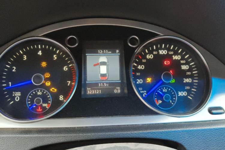 Used Volkswagen FAW-Volkswagen CC 2012 2.0 TSI Ultimate Edition Instrument Cluster