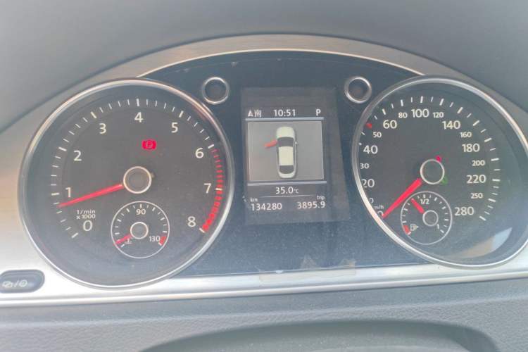 Used Volkswagen FAW-Volkswagen CC 2012 1.8TSI Luxury Model Instrument Cluster