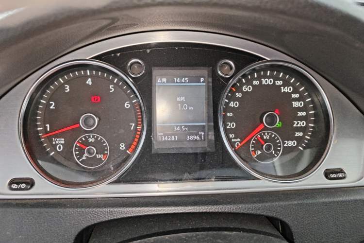 Used Volkswagen FAW-Volkswagen CC 2012 1.8TSI Luxury Model Instrument Cluster