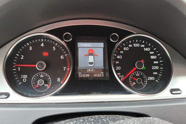 Used Volkswagen FAW-Volkswagen CC 2012 1.8TSI Luxury Model Instrument Cluster