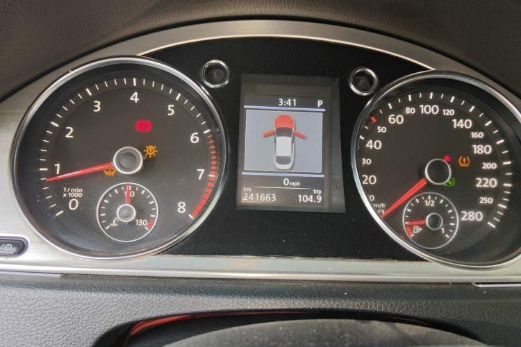 Used Volkswagen FAW-Volkswagen CC 2012 1.8TSI Luxury Model Instrument Cluster