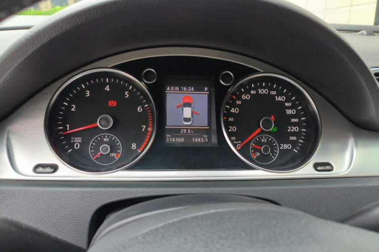 Used Volkswagen FAW-Volkswagen CC 2012 2.0 TSI Luxury Model Instrument Cluster