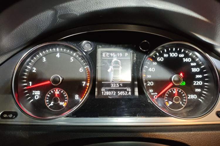 Used Volkswagen FAW-Volkswagen CC 2012 1.8TSI Elite Edition Instrument Cluster