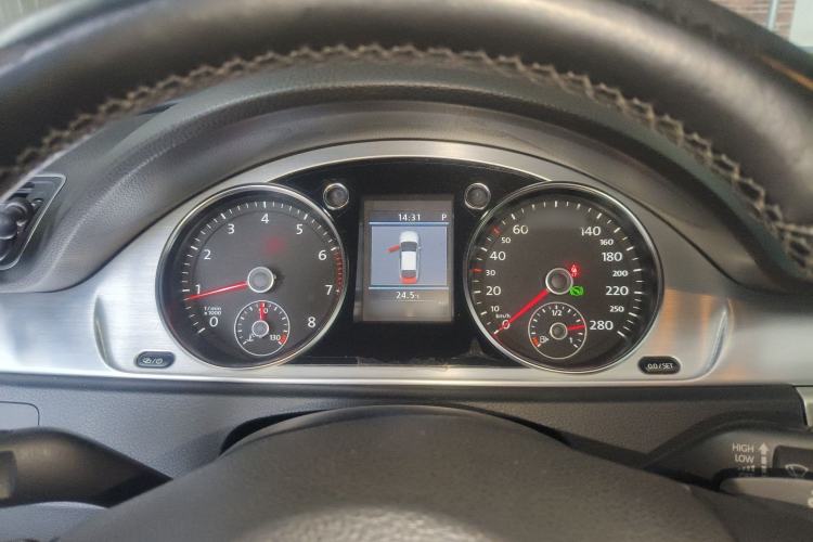 Used Volkswagen FAW-Volkswagen CC 2012 1.8TSI Luxury Model Instrument Cluster