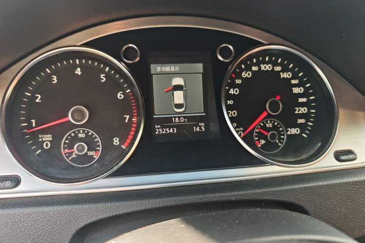 Used Volkswagen FAW-Volkswagen CC 2012 1.8TSI Luxury Model Instrument Cluster