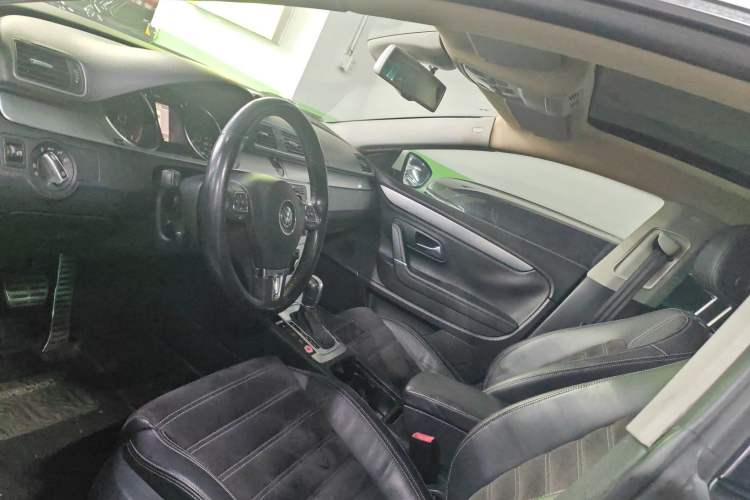 Used Volkswagen FAW-Volkswagen CC 2012 1.8TSI Luxury Model Interior 5