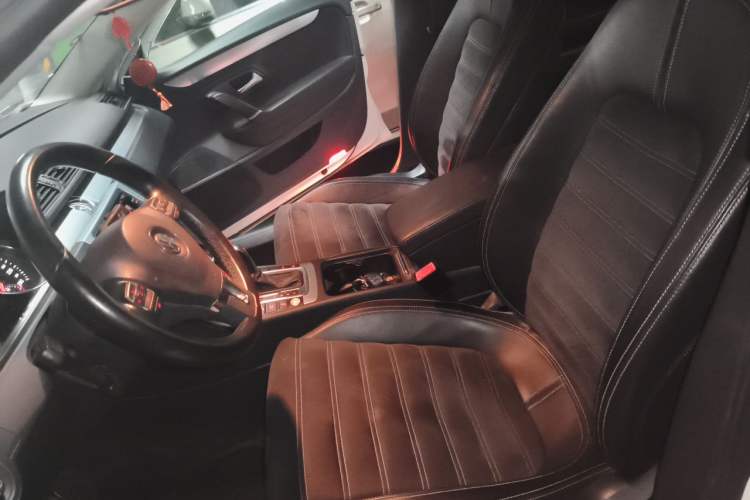 Used Volkswagen FAW-Volkswagen CC 2012 2.0 TSI Luxury Model Left Front Seat