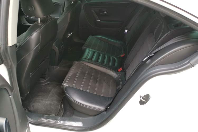 Used Volkswagen FAW-Volkswagen CC 2012 2.0 TSI Luxury Model Left Rear Seat
