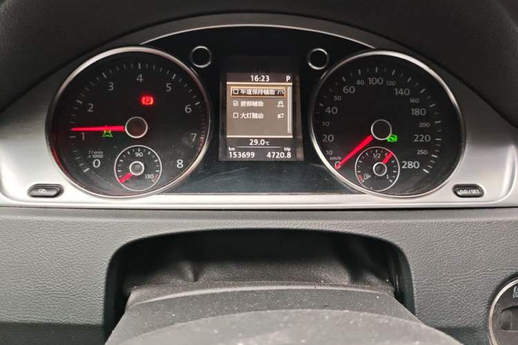 Used Volkswagen FAW-Volkswagen CC 2012 2.0 TSI Ultimate Edition Odometer Close Up