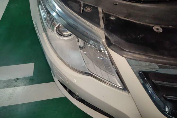 Used Volkswagen FAW-Volkswagen CC 2012 2.0 TSI Luxury Model Right Front Headlight