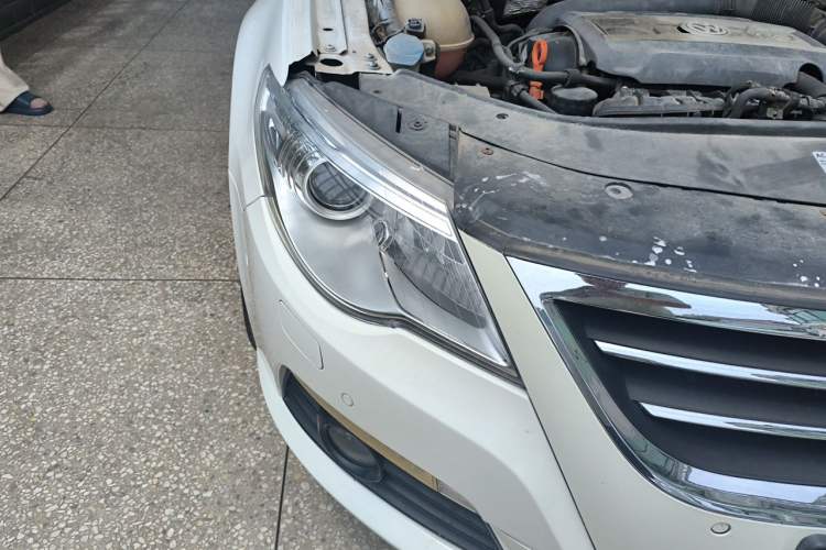 Used Volkswagen FAW-Volkswagen CC 2012 2.0 TSI Ultimate Edition Right Front Headlight
