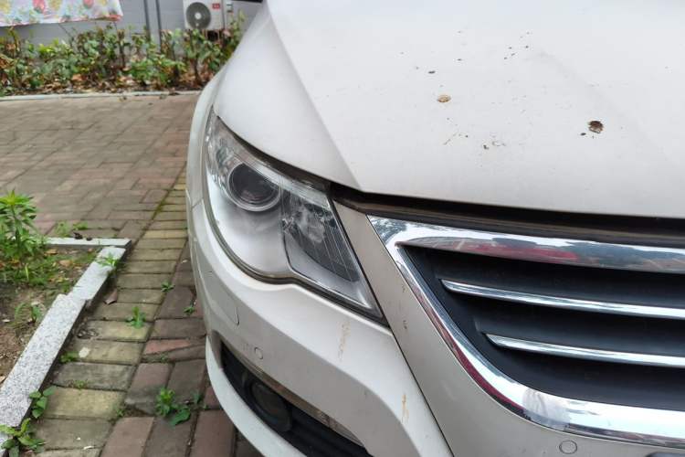 Used Volkswagen FAW-Volkswagen CC 2012 1.8TSI Luxury Model Right Front Headlight