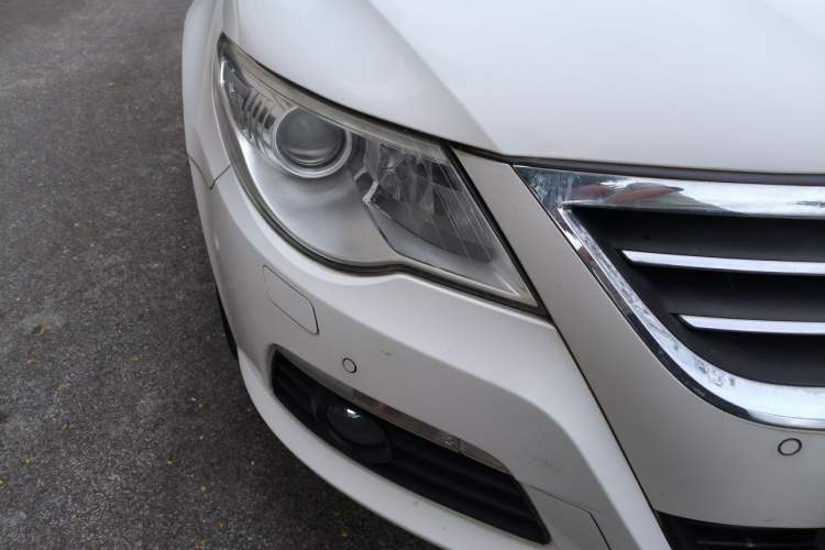 Used Volkswagen FAW-Volkswagen CC 2012 2.0 TSI Luxury Model Right Front Headlight
