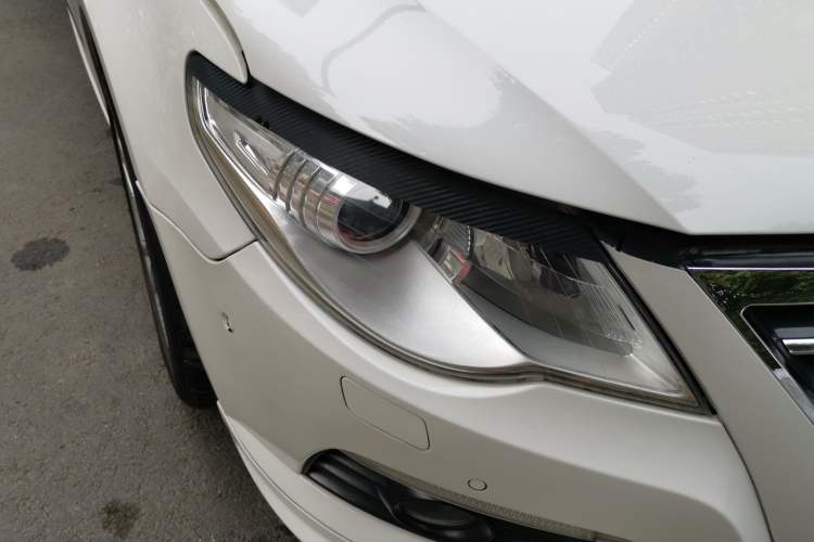 Used Volkswagen FAW-Volkswagen CC 2012 2.0 TSI Luxury Model Right Front Headlight