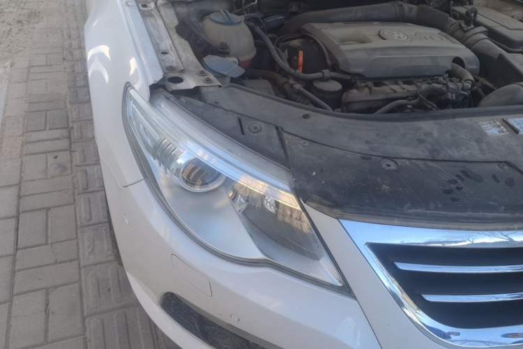 Used Volkswagen FAW-Volkswagen CC 2012 1.8TSI Luxury Model Right Front Headlight