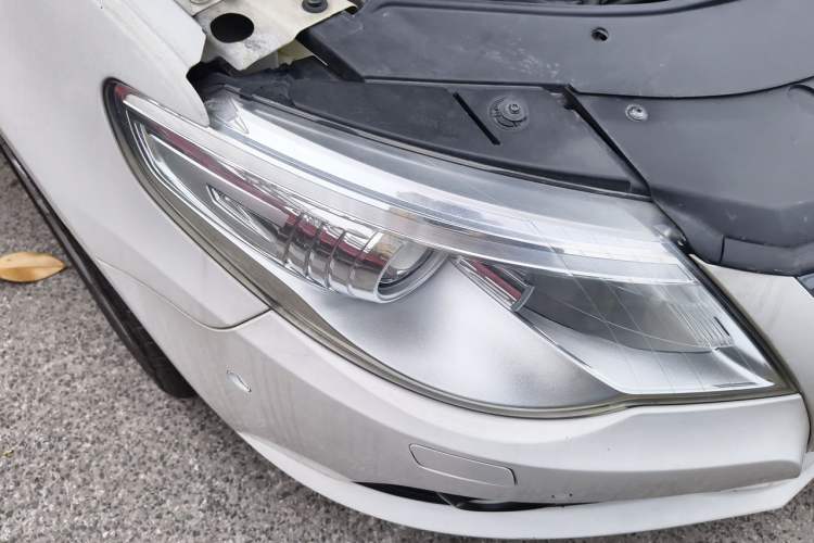 Used Volkswagen FAW-Volkswagen CC 2012 1.8TSI Luxury Model Right Front Headlight
