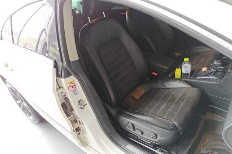 Used Volkswagen FAW-Volkswagen CC 2012 1.8TSI Luxury Model Right Front Seat