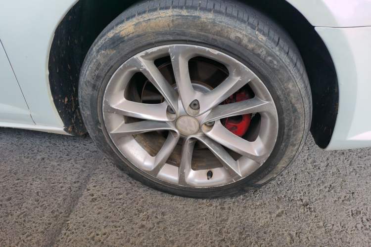 Used Volkswagen FAW-Volkswagen CC 2012 2.0 TSI Ultimate Edition Right Front Wheel Hub