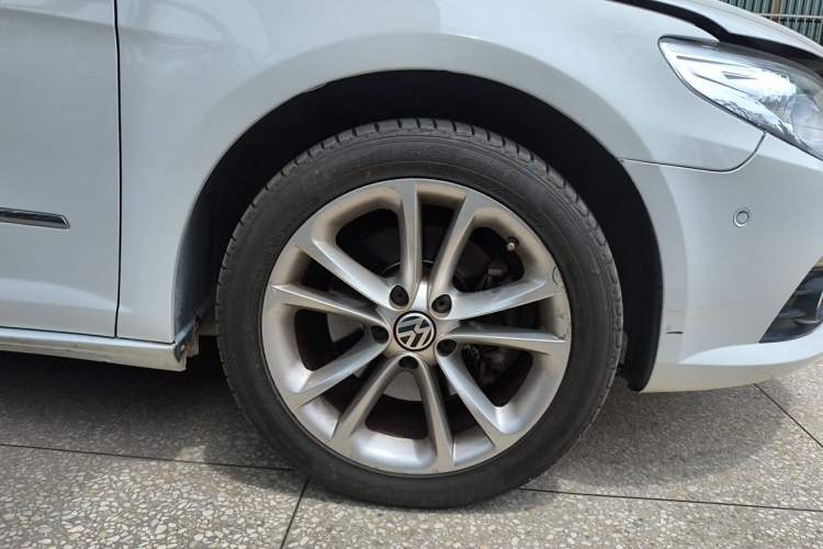 Used Volkswagen FAW-Volkswagen CC 2012 2.0 TSI Ultimate Edition Right Front Wheel Hub