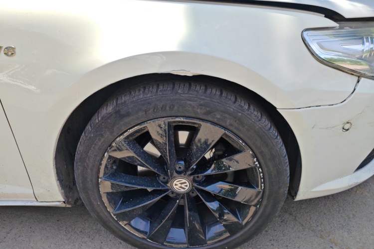 Used Volkswagen FAW-Volkswagen CC 2012 3.0 FSI V6 Right Front Wheel Hub