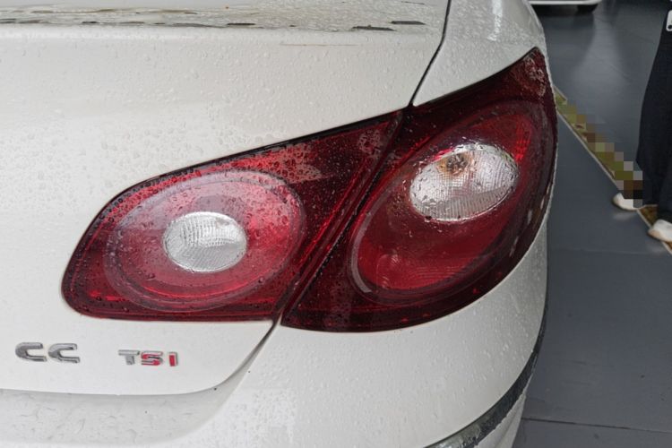 Used Volkswagen FAW-Volkswagen CC 2012 1.8TSI Luxury Model Right Rear Taillight