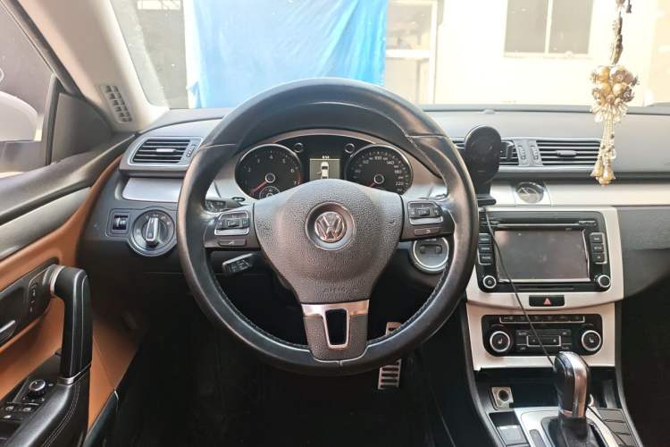 Used Volkswagen FAW-Volkswagen CC 2012 1.8TSI Luxury Model Steering Wheel