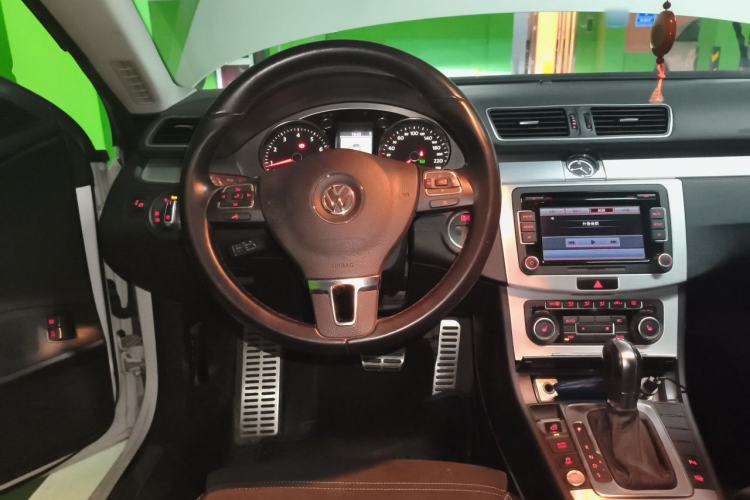 Used Volkswagen FAW-Volkswagen CC 2012 2.0 TSI Luxury Model Steering Wheel