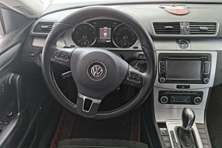 Used Volkswagen FAW-Volkswagen CC 2012 1.8TSI Luxury Model Steering Wheel