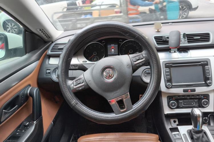 Used Volkswagen FAW-Volkswagen CC 2012 1.8TSI Luxury Model Steering Wheel