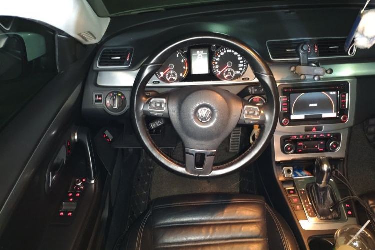 Used Volkswagen FAW-Volkswagen CC 2012 1.8TSI Elite Edition Steering Wheel