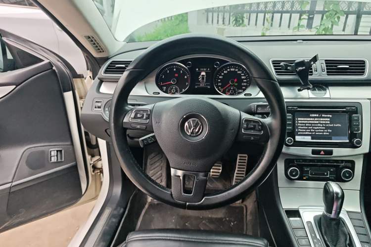 Used Volkswagen FAW-Volkswagen CC 2012 1.8TSI Elite Edition Steering Wheel
