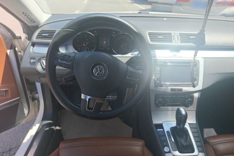 Used Volkswagen FAW-Volkswagen CC 2012 1.8TSI Luxury Model Steering Wheel