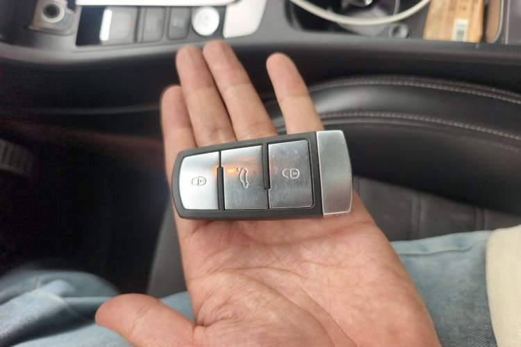 Used Volkswagen FAW-Volkswagen CC 2012 2.0 TSI Ultimate Edition Vehicle Key