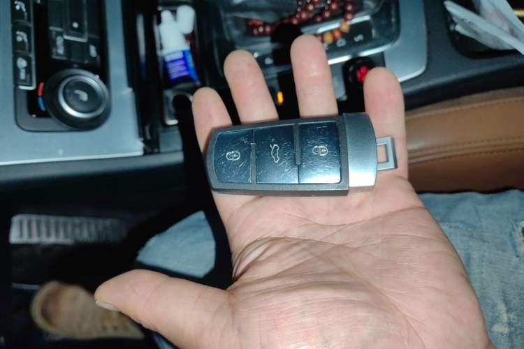 Used Volkswagen FAW-Volkswagen CC 2012 2.0 TSI Luxury Model Vehicle Key