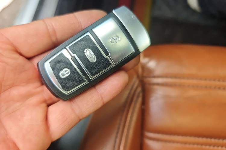Used Volkswagen FAW-Volkswagen CC 2012 1.8TSI Luxury Model Vehicle Key