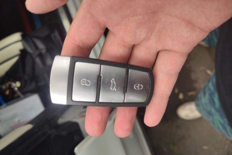 Used Volkswagen FAW-Volkswagen CC 2012 3.0 FSI V6 Vehicle Key