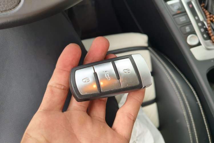 Used Volkswagen FAW-Volkswagen CC 2012 3.0 FSI V6 Vehicle Key