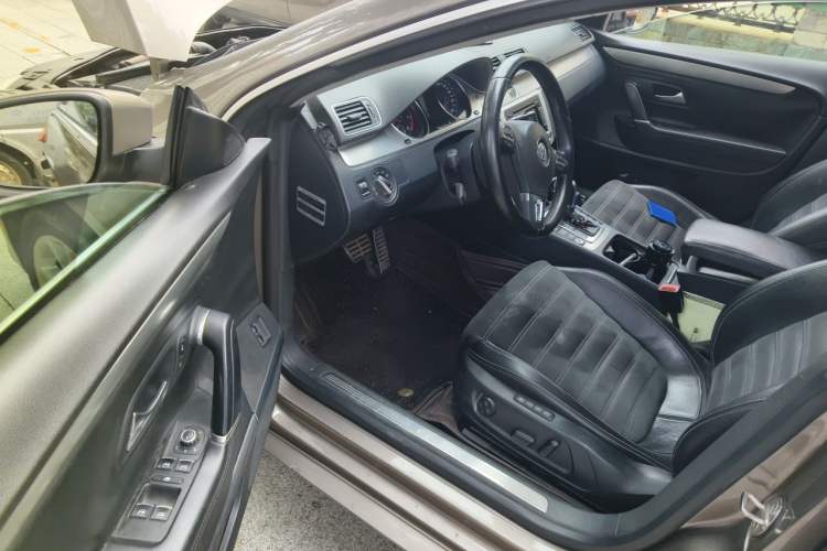 Used Volkswagen FAW-Volkswagen CC 2012 2.0 TSI Luxury Model Driver Seat