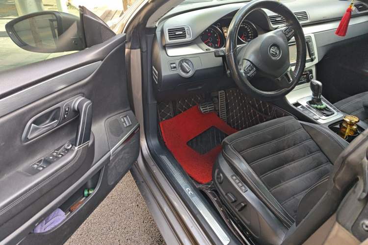 Used Volkswagen FAW-Volkswagen CC 2012 1.8TSI Luxury Model Driver Seat