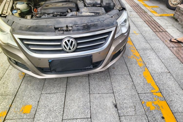 Used Volkswagen FAW-Volkswagen CC 2012 2.0 TSI Luxury Model Engine Bay Left