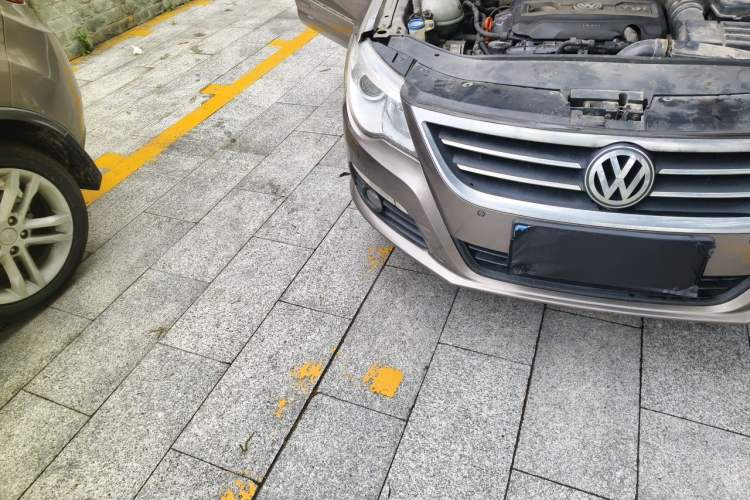 Used Volkswagen FAW-Volkswagen CC 2012 2.0 TSI Luxury Model Engine Bay Right