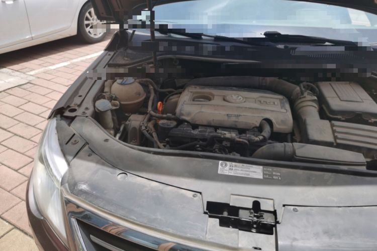 Used Volkswagen FAW-Volkswagen CC 2012 2.0 TSI Luxury Model Engine Bay Right